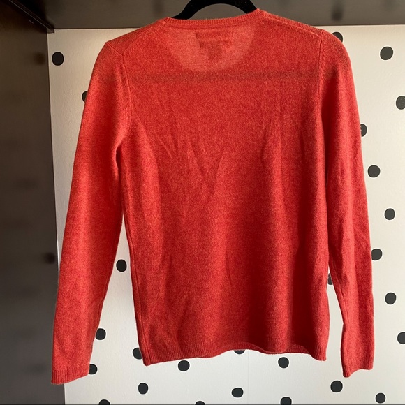 100% Cashmere Tahari Sweater (Size Small) - Picture 3 of 6